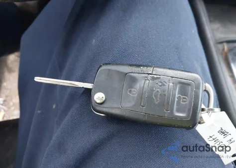 2004 Volkswagen Jetta Gl z USA, uszkodzony, nr VIN 3VWRK69M54M045963